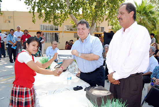 Presidió alcalde encuentro de la generación 58-61 de la Secundaria General No. 1 “26 de junio de 1908”