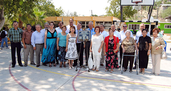 Presidió alcalde encuentro de la generación 58-61 de la Secundaria General No. 1 “26 de junio de 1908”