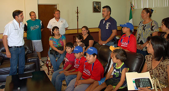 Apoya Antonio Nerio al deporte infantil