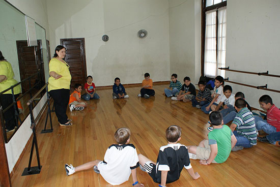 Continúan cursos y talleres en Casas de la Cultura de municipios de Coahuila