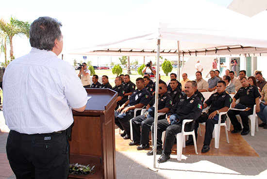 Entrega Municipio de Acuña siete patrullas a Seguridad Pública