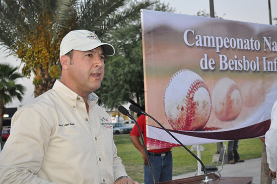 Inaugura presidente municipal Campeonato Nacional de Beisbol Infantil en Plaza de las Culturas