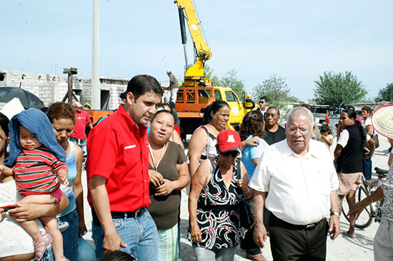 Inicia electrificación en colonia Antonio Gutiérrez