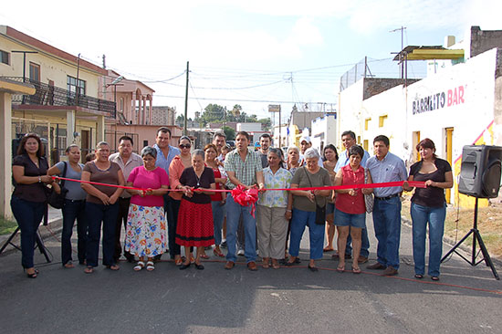 Sigue Antonio Nerio con las obras de pavimentación