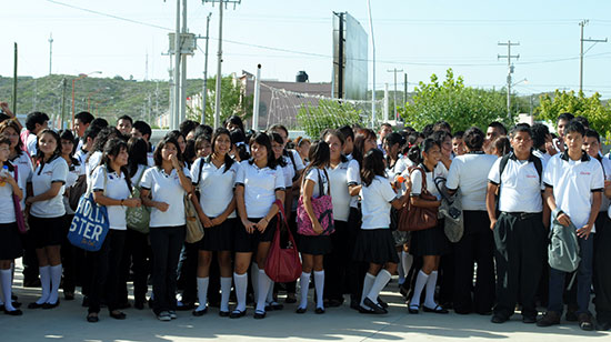 Inicia nuevo ciclo escolar en el CECyTEC Acuña