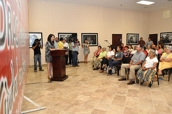 Reconoce alcalde labor de los adultos mayores en el desarrollo de Piedras Negras