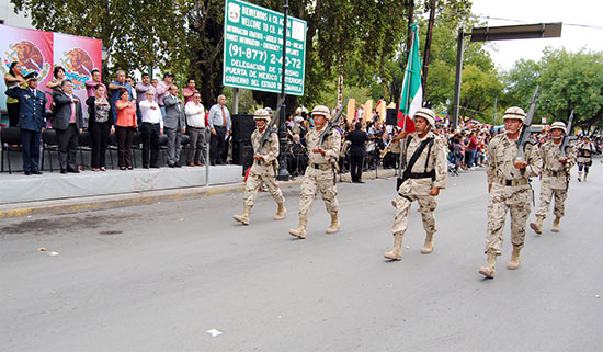 Celebraron ceremonia y desfile conmemorativos al 201  Aniversario del inicio de la Guerra de Independencia