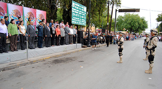 Celebraron ceremonia y desfile conmemorativos al 201  Aniversario del inicio de la Guerra de Independencia