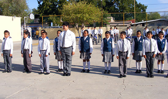 Celebraron el Lunes Cívico en el Colegio América