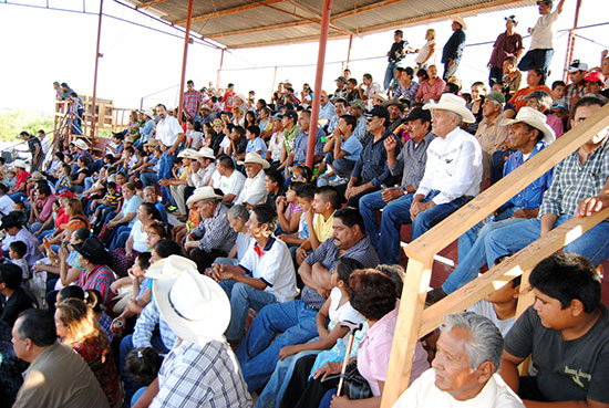 Disfrutaron cerca de 2 mil personas la gran “Charreada Amistosa”