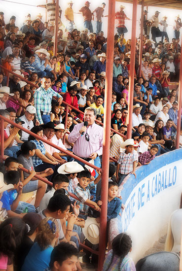 Disfrutaron cerca de 2 mil personas la gran “Charreada Amistosa”