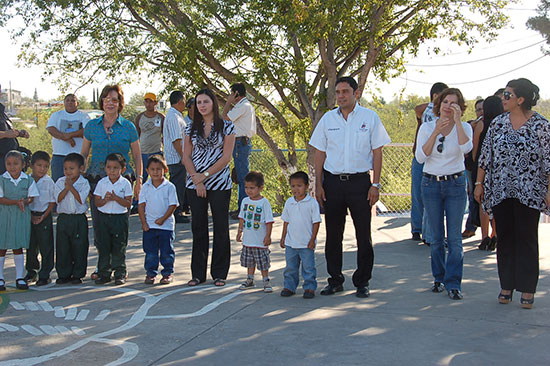 Promueven Antonio y Anateresa Nerio acciones a favor de la salud