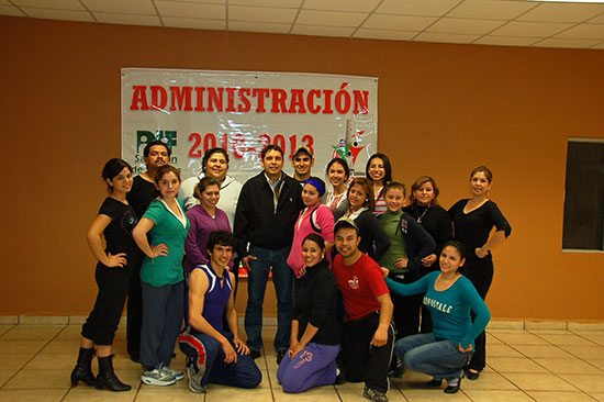 Pone en marcha Antonio Nerio grupo de danza de la Casa de la Cultura