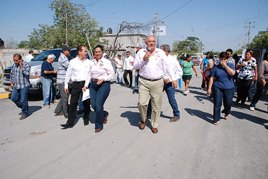 Inaugura Melchor Sánchez obra de pavimentación