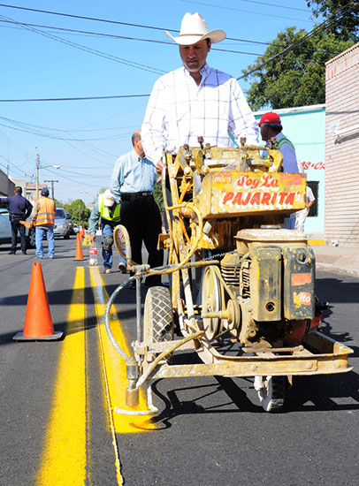 Invierte municipio más de 500 mil en recarpeteo de la calle Matamoros