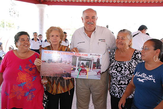 Melchor Sánchez inaugura plaza y cancha de usos múltiples