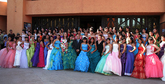 OSC´s y DIF Coahuila cumplieron el sueño de quinceañeras