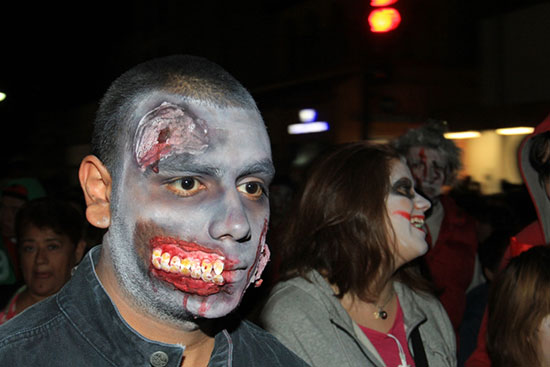 Un éxito el “Zombiewalk” en Saltillo