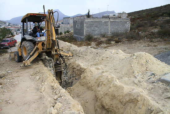 Avanza a buen paso obra de drenaje en la colonia Puerto de la Virgen