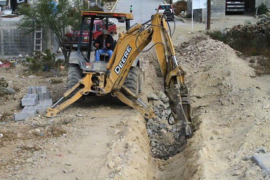 Avanza a buen paso obra de drenaje en la colonia Puerto de la Virgen