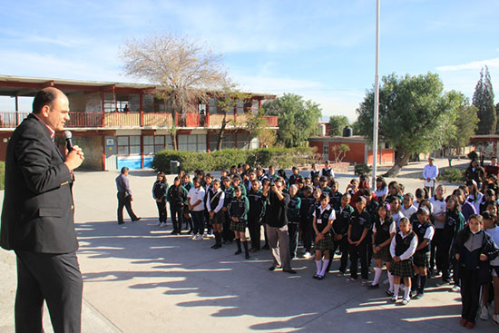 Inaugura alcalde rehabilitación de taller en secundaria