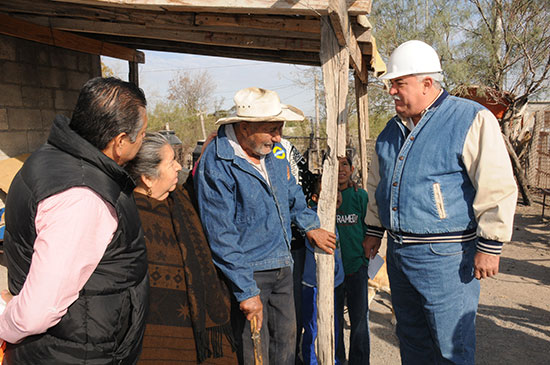 Inauguran obra de electrificación en colonia Héroes del 47