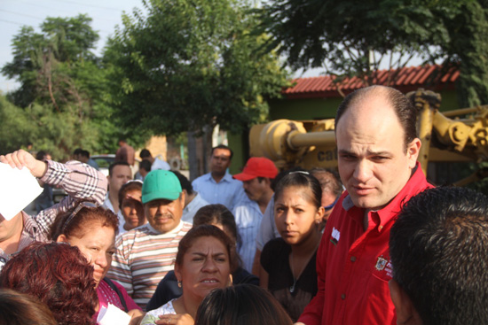 Agradecen vecinos de nueva imagen trabajos a Jericó 