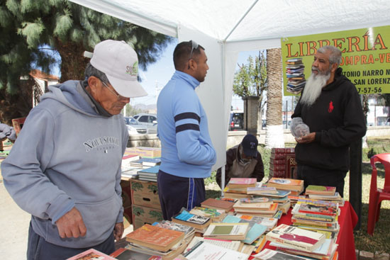 Continúa en el Archivo Municipal la Feria de la Historia 