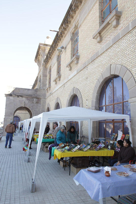 Continúa en el Archivo Municipal la Feria de la Historia 