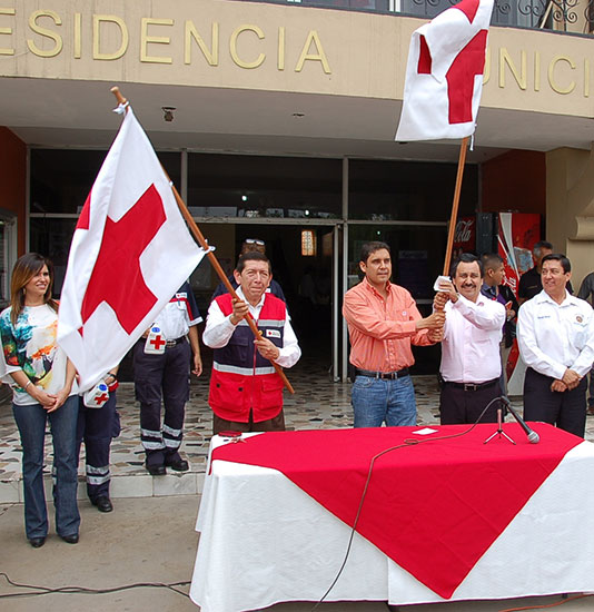 Encabeza Antonio Nerio inicio de colecta anual de Cruz Roja