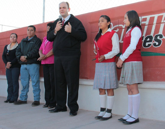  ENTREGA JERICÓ PLAZA Y CANCHA DEPORTIVA A VECINOS DE OMEGA