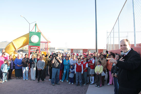  ENTREGA JERICÓ PLAZA Y CANCHA DEPORTIVA A VECINOS DE OMEGA