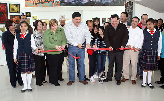 Inauguran exposición pictórica de alumnos de Héctor Barranco Sánchez