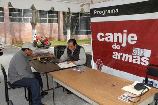 Saca gobierno municipal 537 armas de las calles de Saltillo