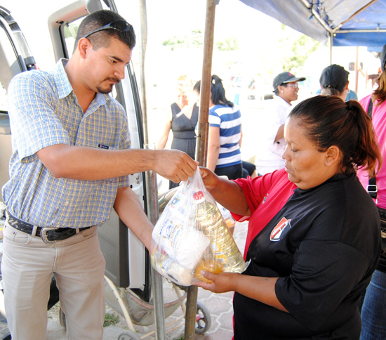 TRES MIL SERVICIOS OFRECIERON EN BRIGADA MULTIDISCIPLINARIA  EN LA COLONIA NUEVA LAGUNA