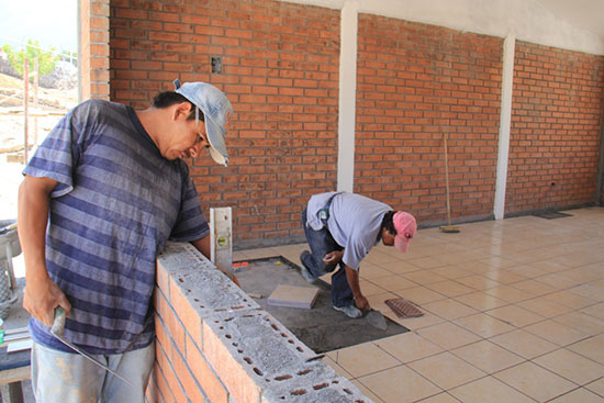 Casi lista aula didáctica que construye gobierno municipal