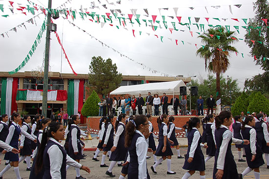 Conmemora Antonio Nerio día de la Independencia