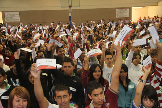 Entregará Jericó este miércoles 841 becas a estudiantes