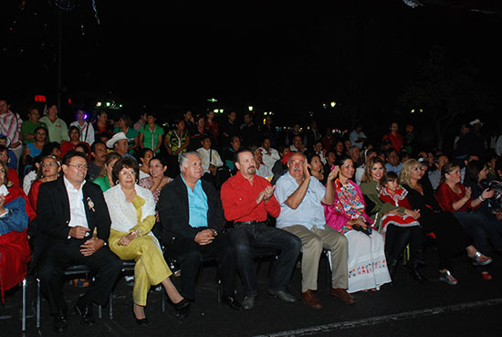 Inauguran en Monclova el Fin de Semana Patrio