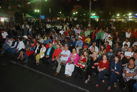 Inauguran en Monclova el Fin de Semana Patrio