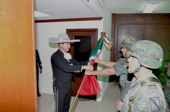 Más de 30 mil nigropetenses disfrutan ceremonia del Grito de Independencia 