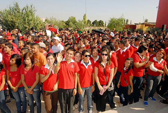 Ofrece gobierno estatal a estudiantes opciones para cumplir su servicio social