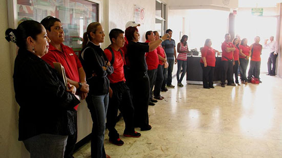 Presentan mural en presidencia dedicado al deporte