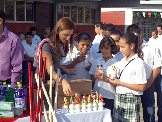 Realiza DIF Rosita acciones a favor de personas con capacidades diferentes