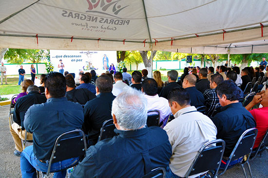 Rinde municipio homenaje póstumo a trabajadores de SIMAS