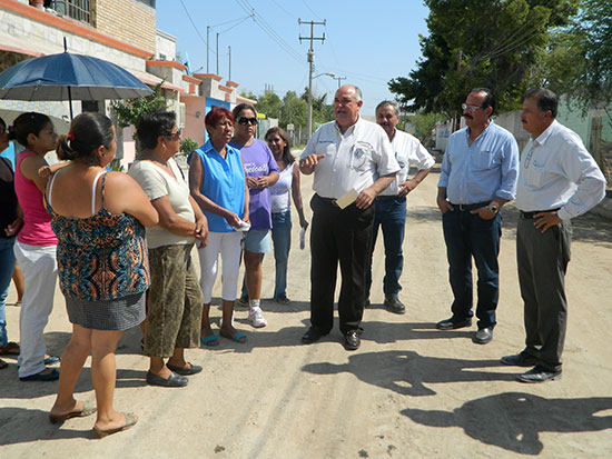 Supervisa alcalde Melchor Sánchez obra de pavimentación