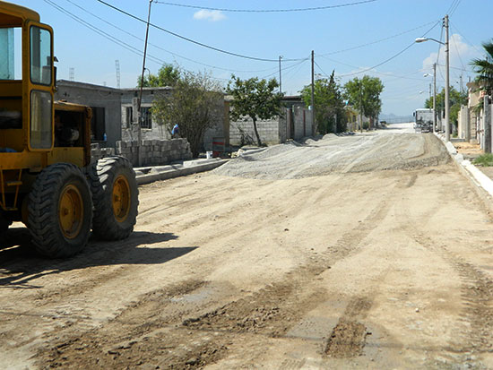 Supervisa alcalde Melchor Sánchez obra de pavimentación