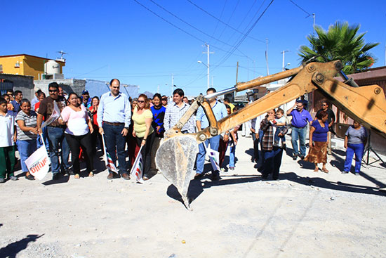 Registra obra de drenaje en la María de León 80 por ciento de avance