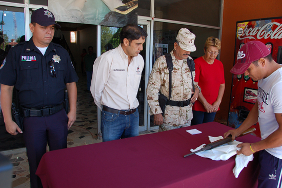 Arranca programa de canje de armas de fuego en Nueva Rosita 