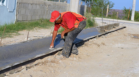 Arrancaron obra de pavimentación del Programa Hábitat en la colonia Evaristo Pérez Arreola